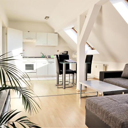 Kuschelige Dachgeschosswohnung Am Clarapark Leipzig Buitenkant foto