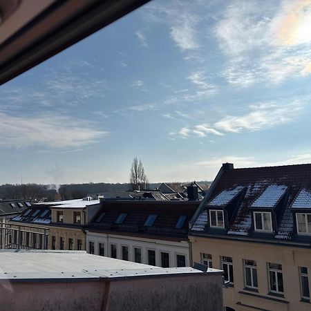 Kuschelige Dachgeschosswohnung Am Clarapark Leipzig Buitenkant foto