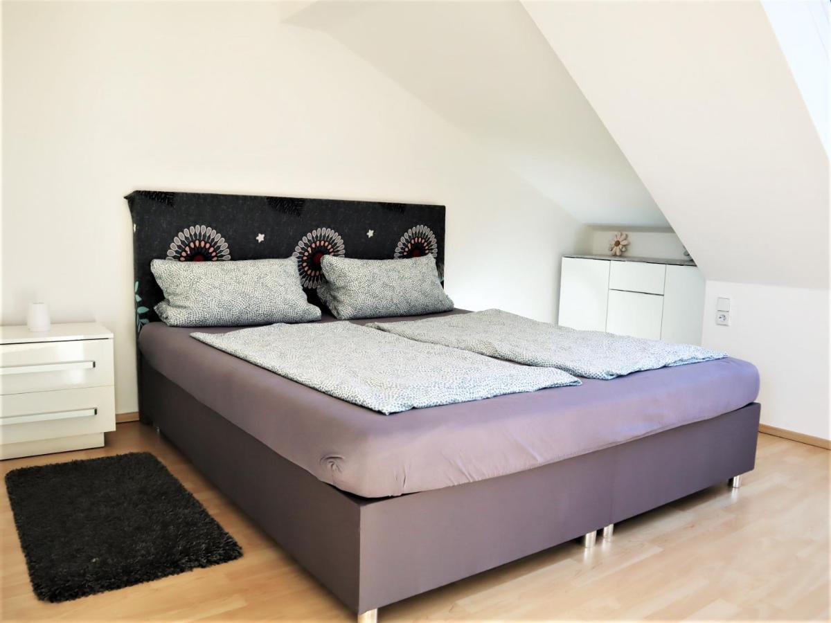 Kuschelige Dachgeschosswohnung Am Clarapark Leipzig Buitenkant foto