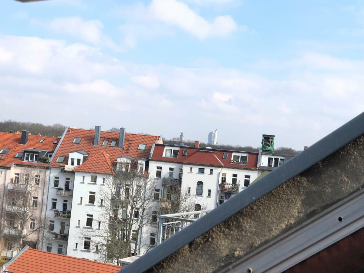 Kuschelige Dachgeschosswohnung Am Clarapark Leipzig Buitenkant foto